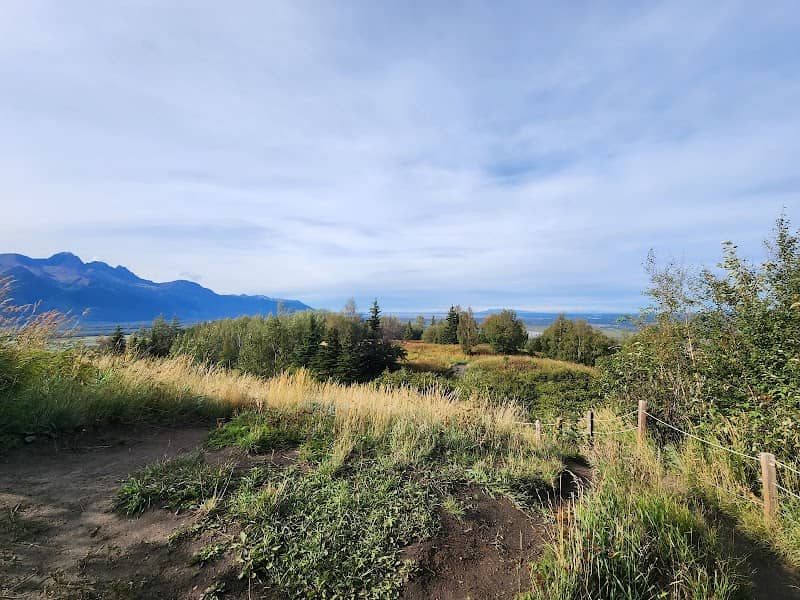Butte summit - Image 3