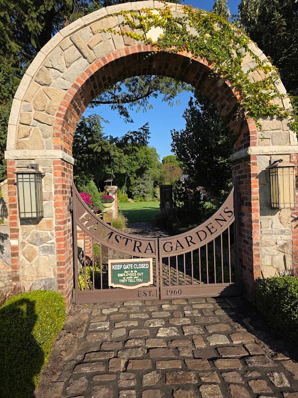 Hamstra Gardens - Image 2
