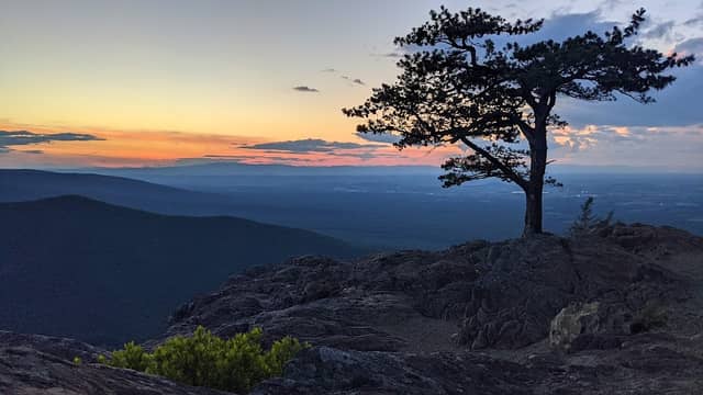 Ravens Roost Overlook - Image 2