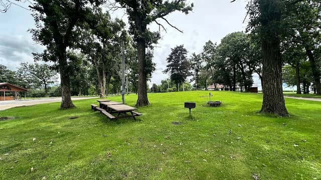 Oak Park Golf & Recreation - Image 1
