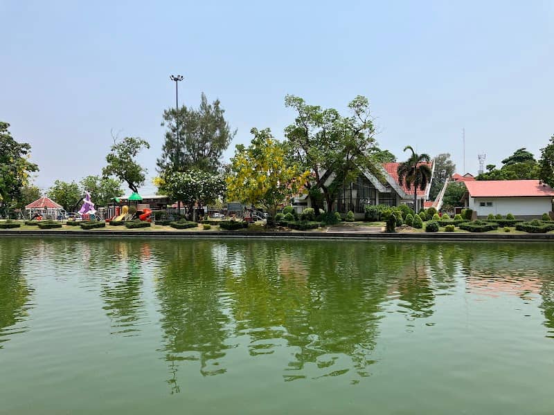 Kud Nam Kin Public Park - Image 1