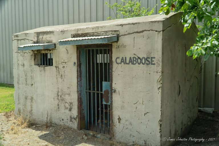Leonard Calaboose - Image 1