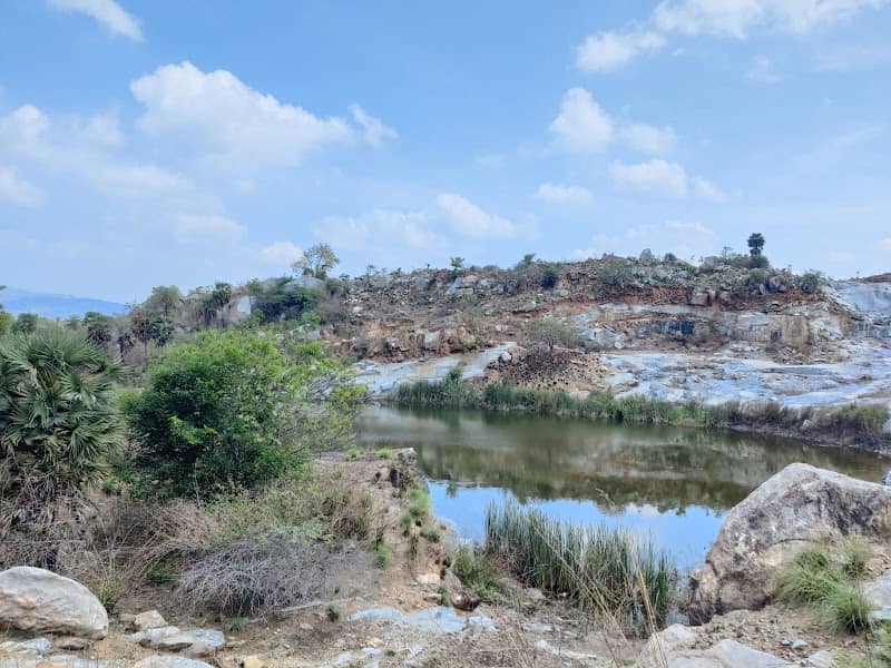 Karigiri Lake - Image 1