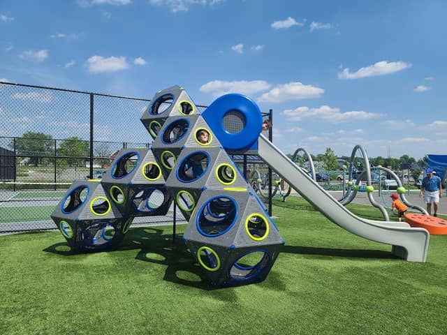 Main Street Park - Image 2