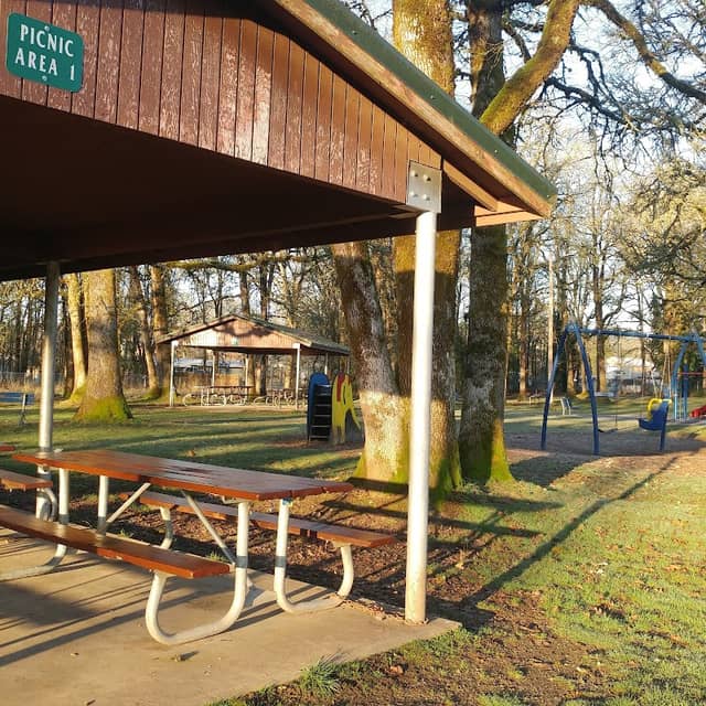 Campbell Park - Image 1