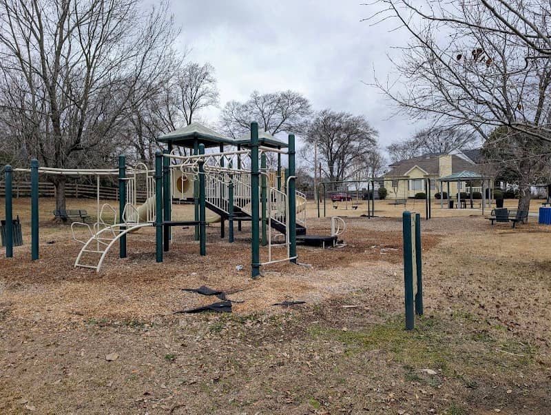 Egan Park - Image 1