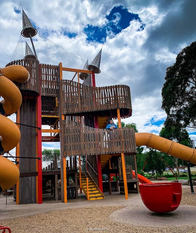 Hadfield Park - Image 1