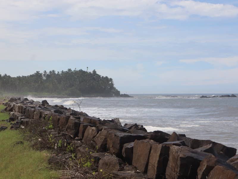 Punnol beach - Image 1