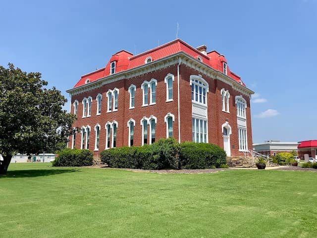 Tuskahoma Capitol Museum - Image 1