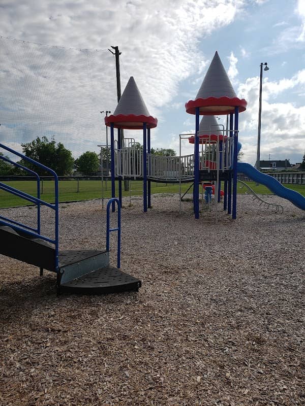 Plantagenet Park - Image 1