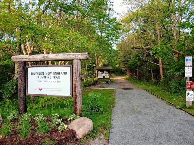 Southern New England Trunkline Trail Franklin Trailhead - Image 2