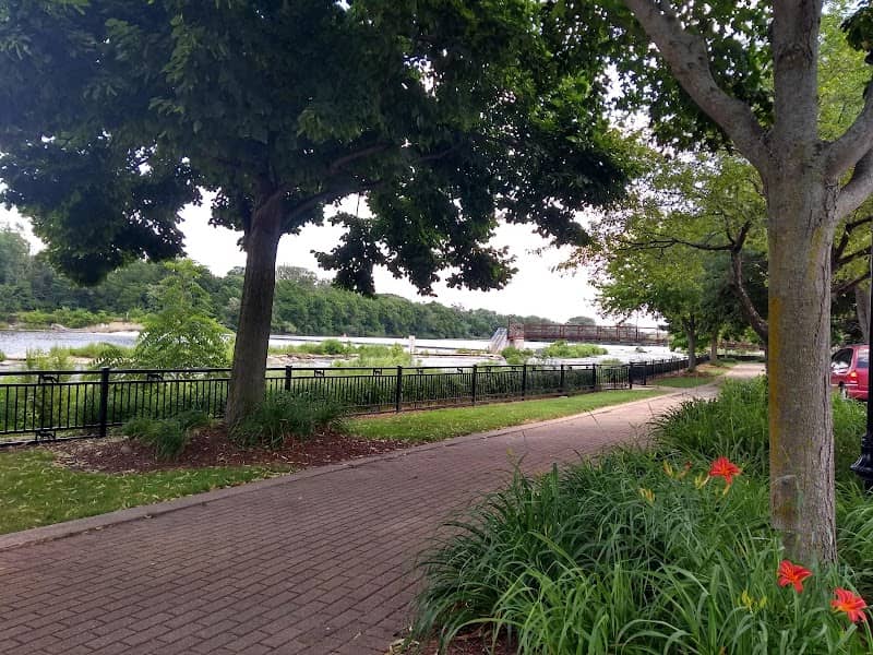 Bicentennial Riverfront Park - Image 2