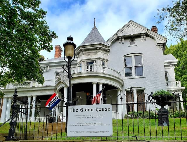 The Glenn House - Image 1