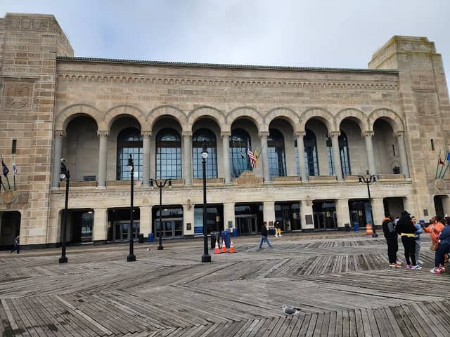 Kennedy Plaza - Image 1