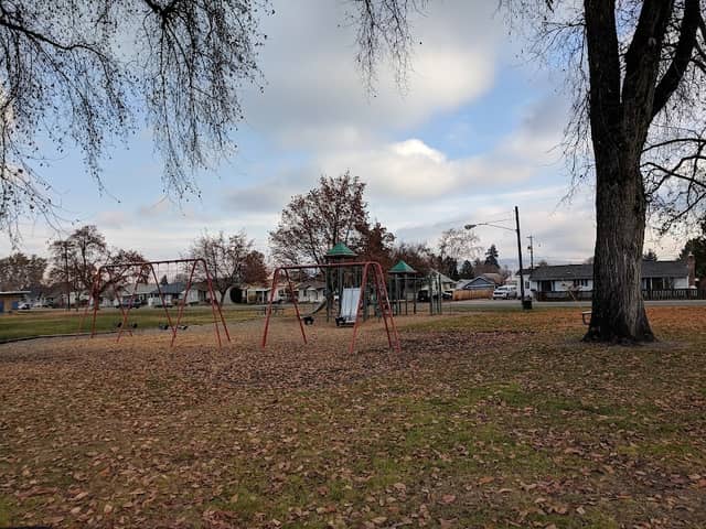 Pioneer Park - Image 2