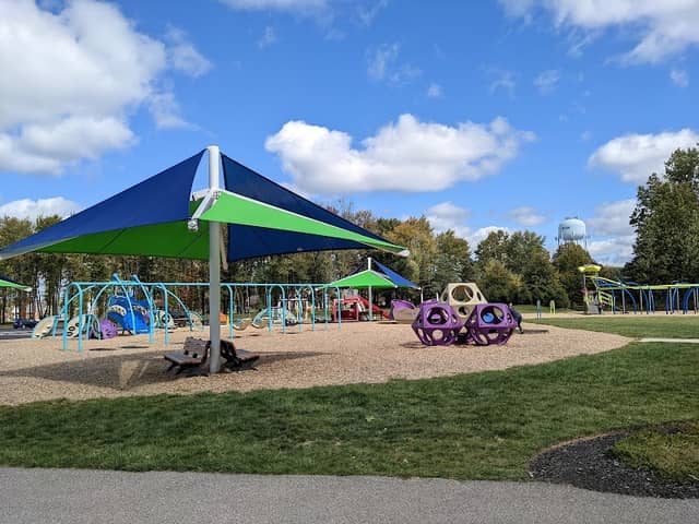 Avon Park - Image 1