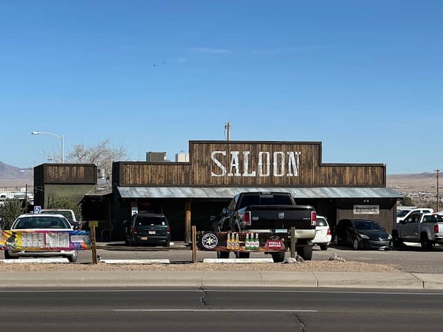 The Sundowner Saloon - Image 2