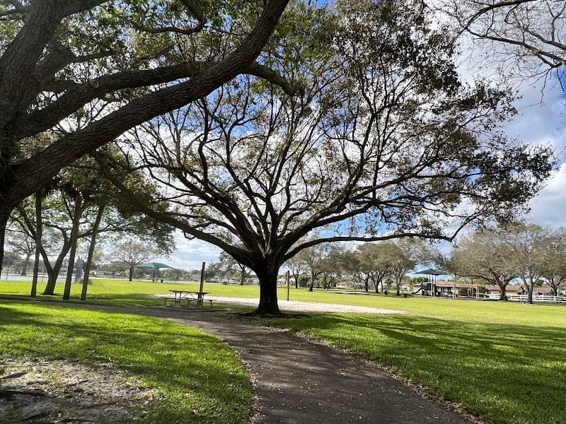 Tamarind Park - Image 2