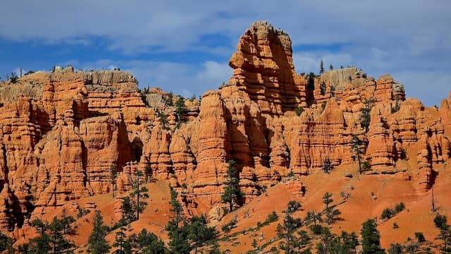 Red Canyon Arch - Image 1
