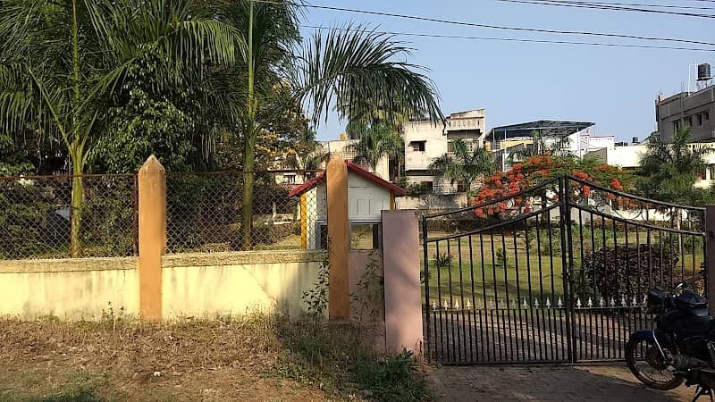 Vinayak Nagar Garden - Image 1