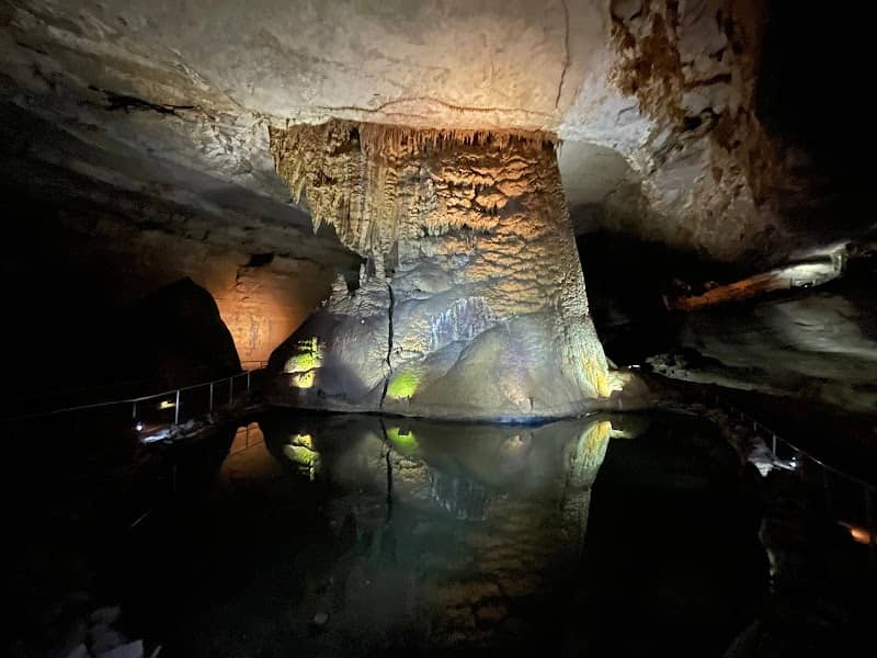Cathedral Caverns State Park Hiking Trails - Image 2
