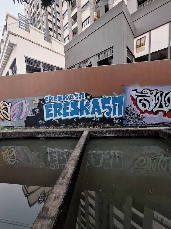 Street art - Image 1