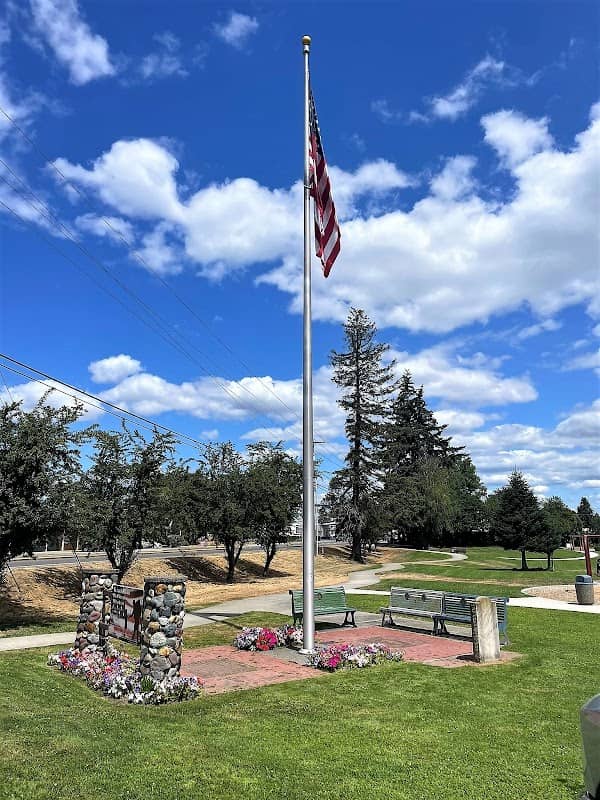 Yelm Veteran's Memorial - Image 2