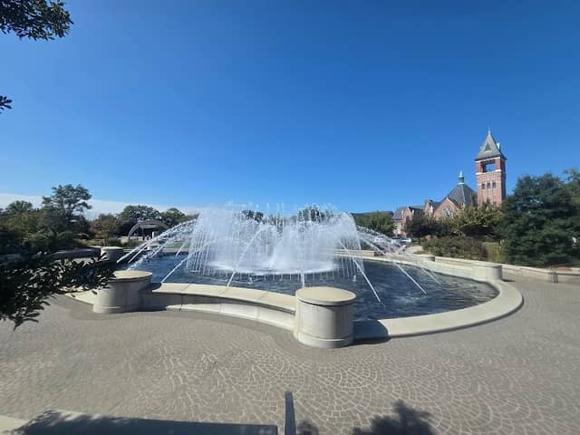 Great fountainbdisplay - Image 1