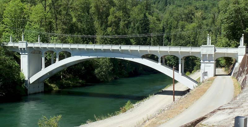 Henry Thompson Bridge - Image 1