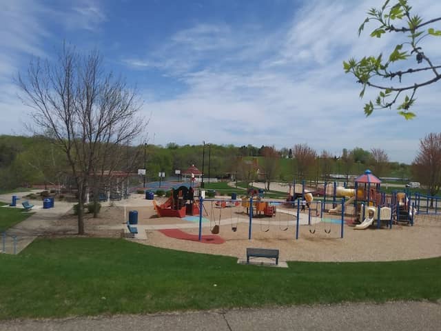 Lakefront Park - Image 3