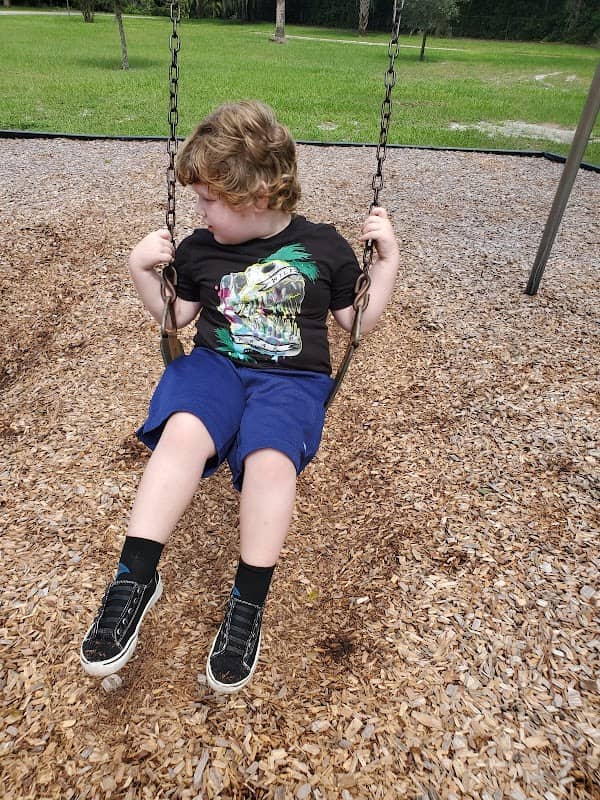 Highland Park and Playground - Image 1