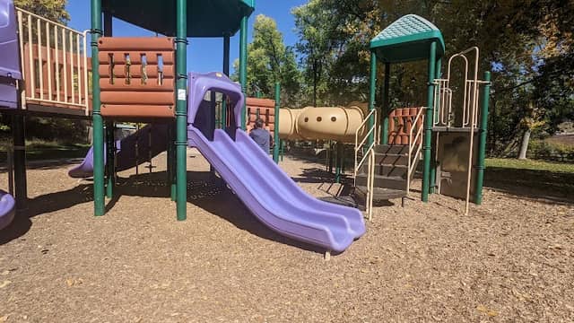 Veltus Park - Image 1