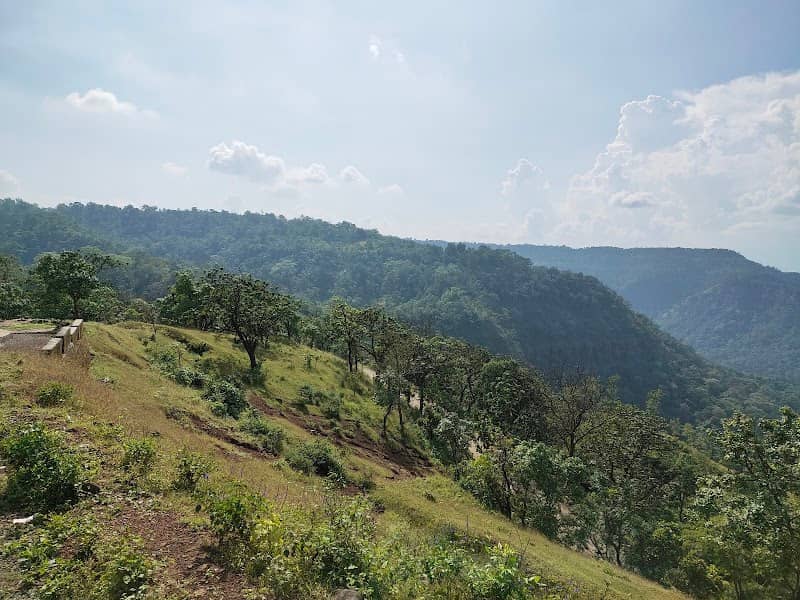 Valley point view - Image 1