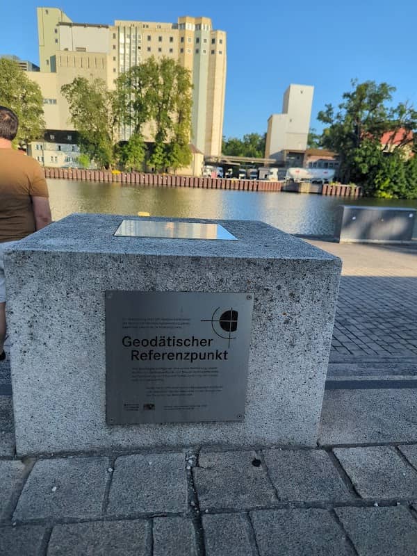 Geodätischer Referenzpunkt - Image 1