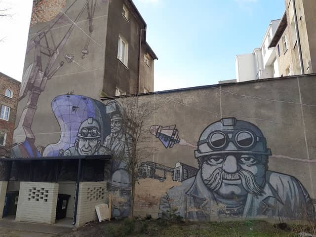 Mural nad garażami - Image 1