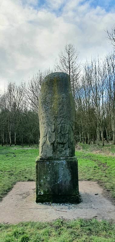 Barn Owl sculpture, Jubilee Woods - Image 2