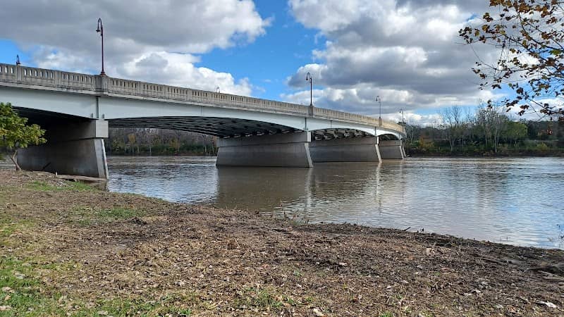 Towpath Park - Image 3