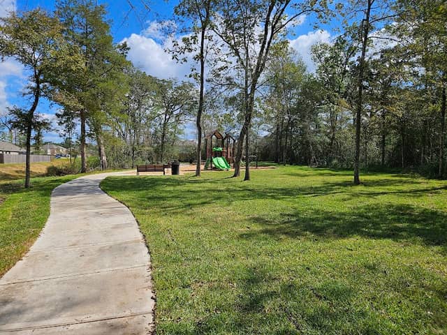 Ladera Trails Neighborhood Park - Image 2