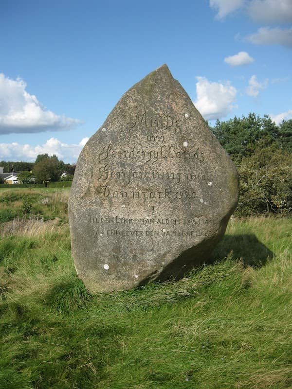 Genforeningssten i Rødding - Image 1