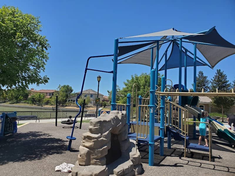 Bridgeway Lakes Community Park - Image 2