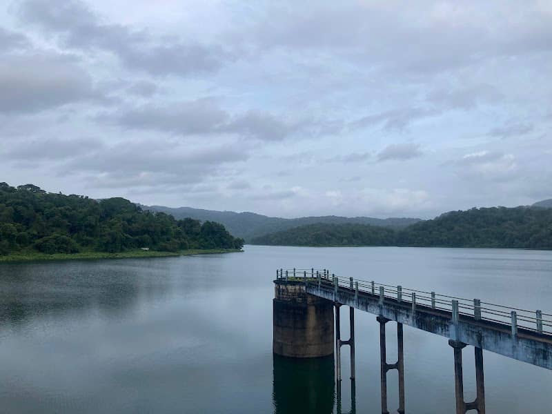 Vazhani dam shutter - Image 1