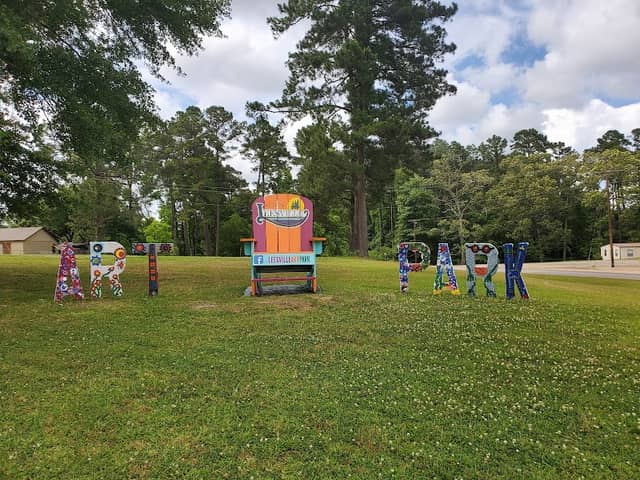Leesville ART Park - Image 1