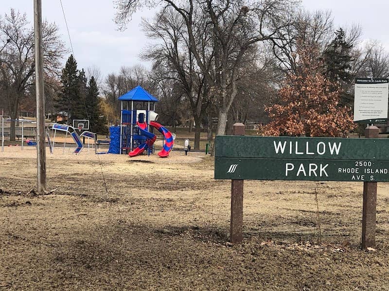 Willow Park - Image 2
