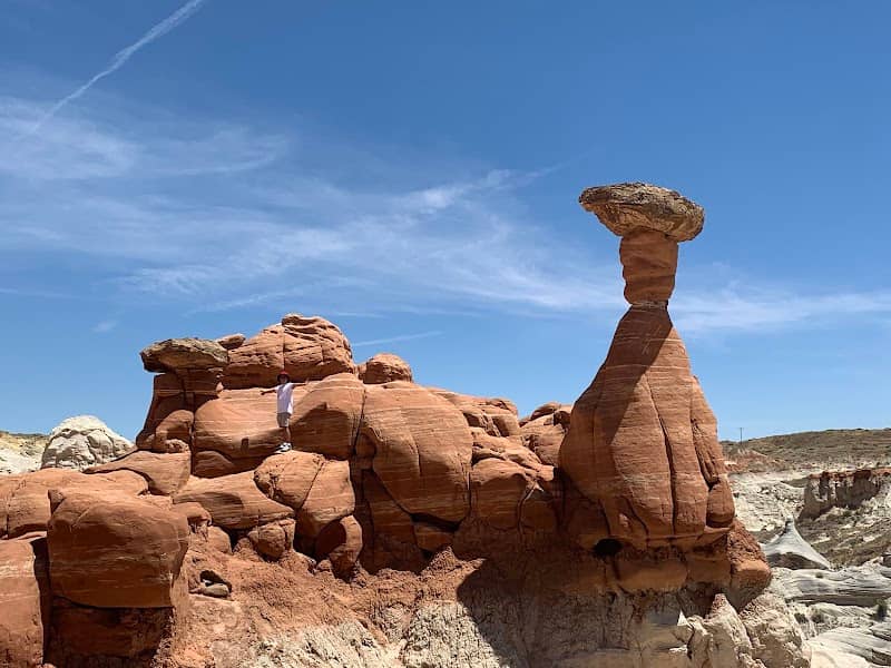 Toadstool Hoodoos - Image 1