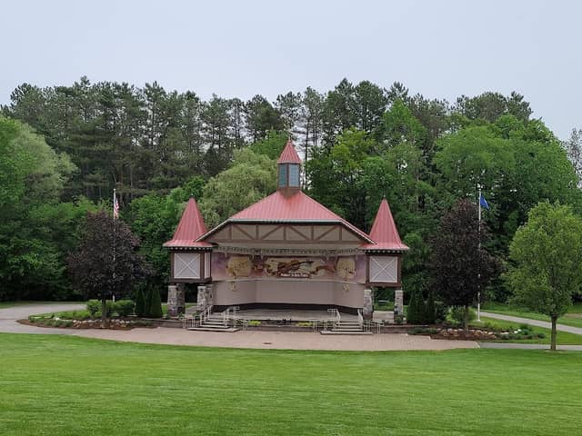 Memorial Park - Image 2