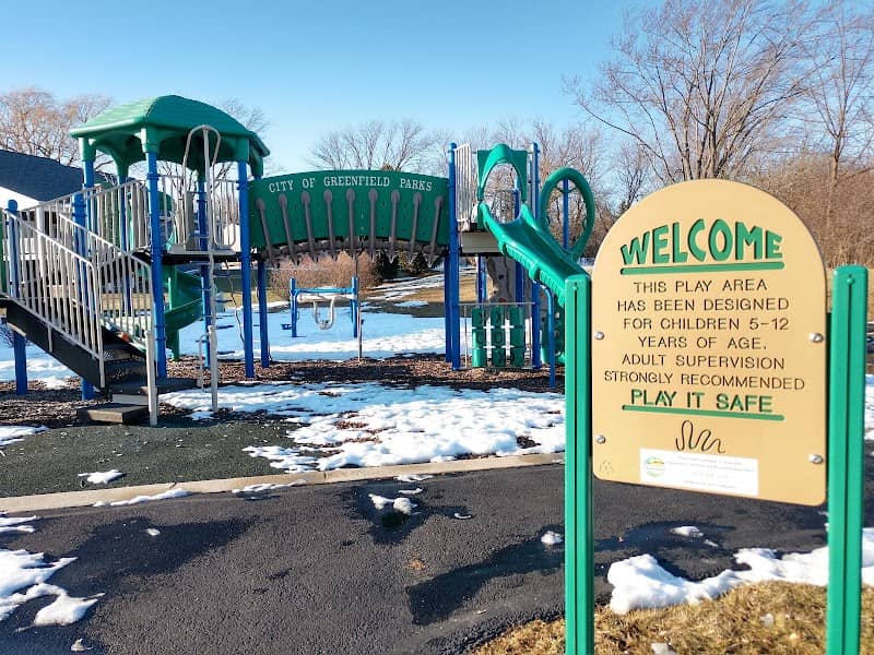 Falcon View Park - Image 1