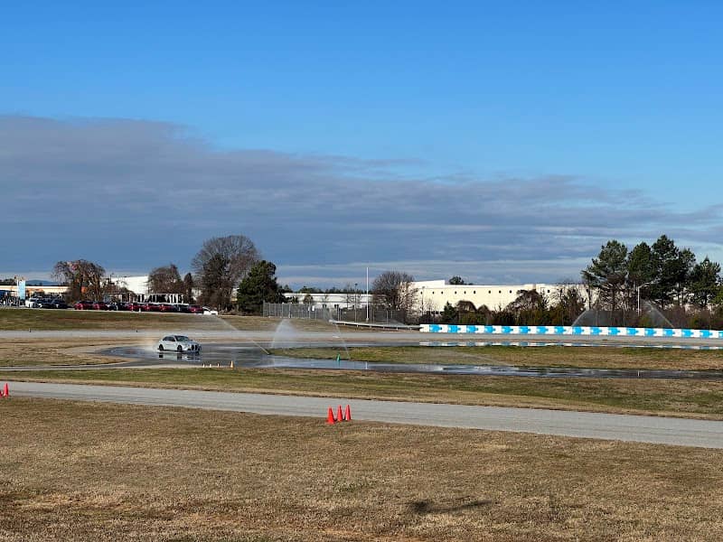 BMW Performance Center - Image 1