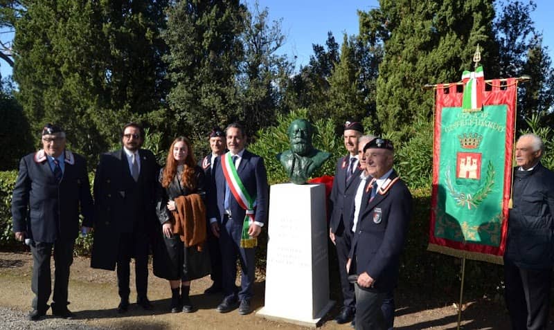 Parco scultoreo dei padri della patria - Image 1