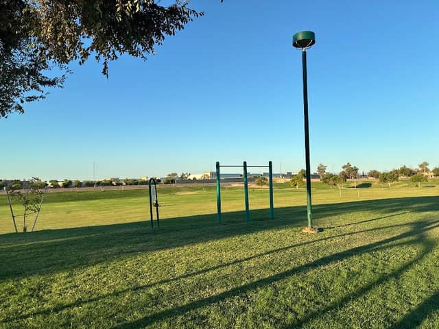 Sherwood Park - Image 2