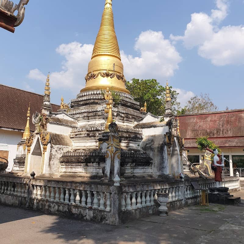 Wat Phra Bat - Image 1